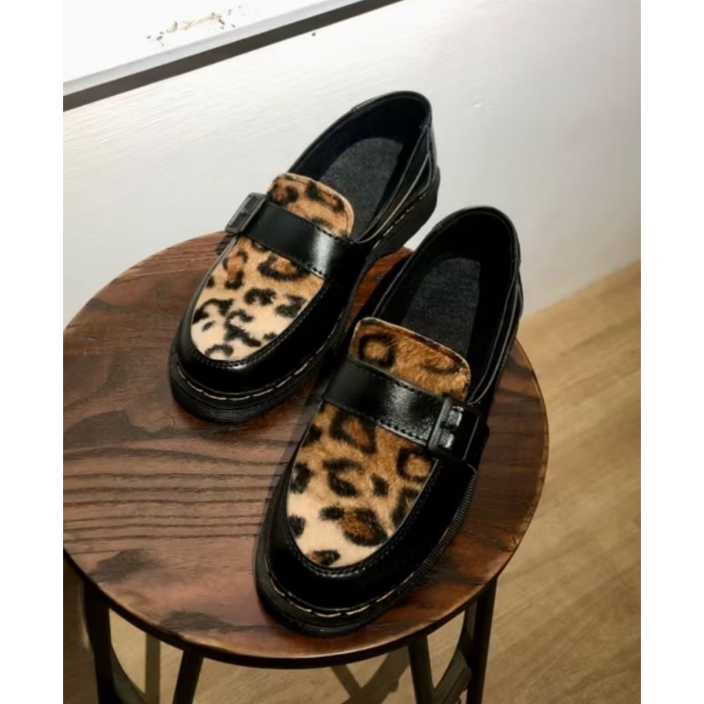 sepatu pria wanita docmatr lofer combinasi leofard|sepatu lofer dr martin combinasi motif macan tutu