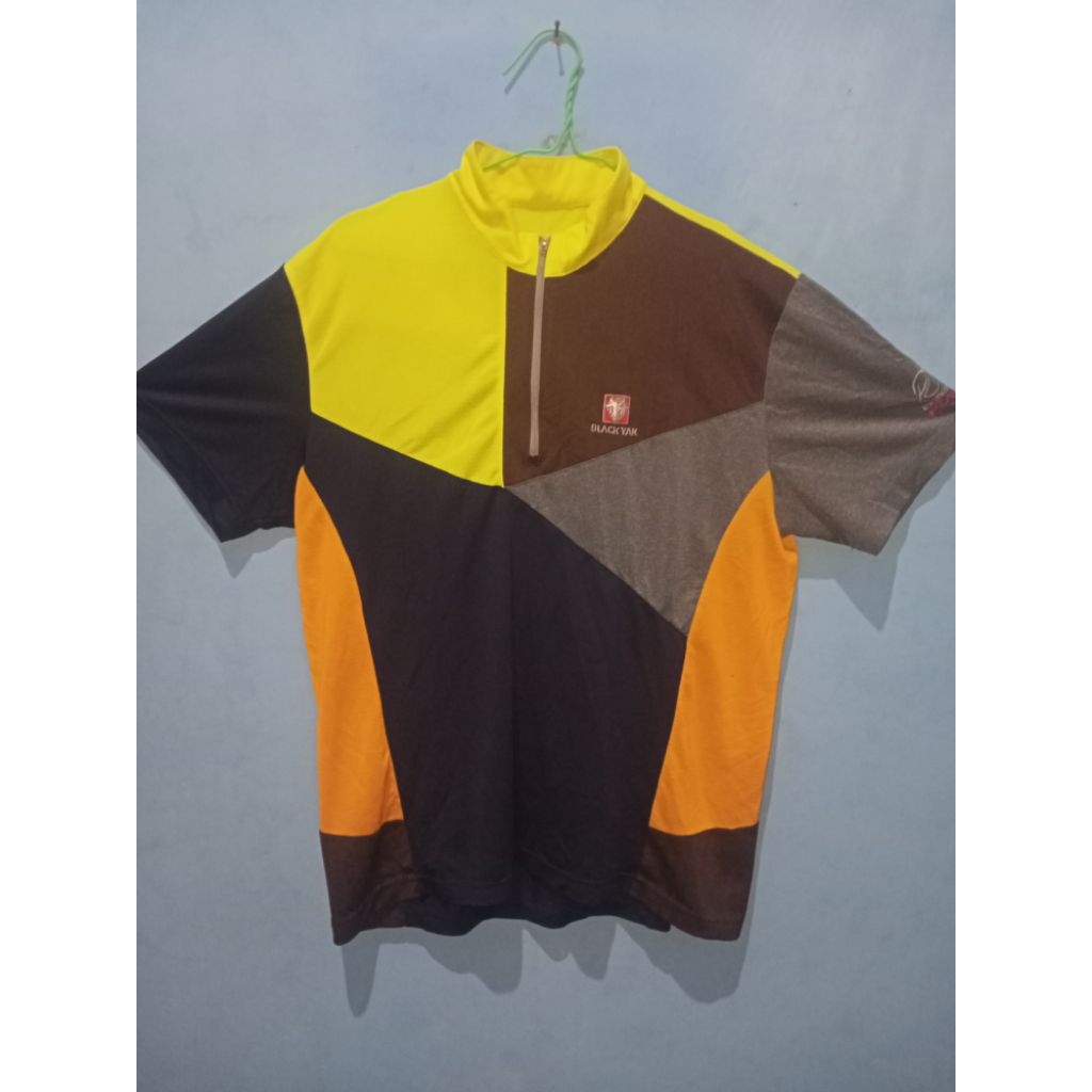 Kaos Olahraga Baselayer Blackyak