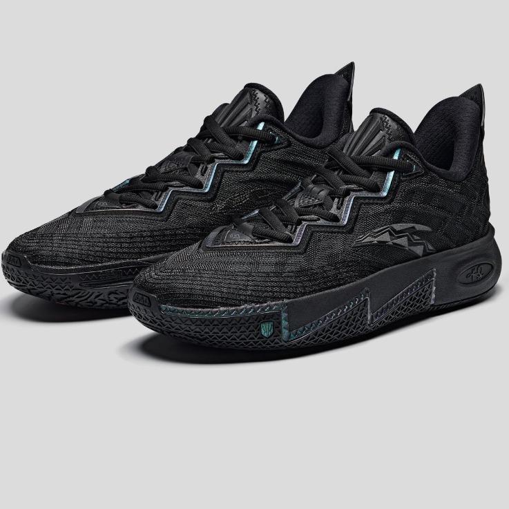 ANTA KAI 2 TRIPLE BLACK KYRIE IRVING