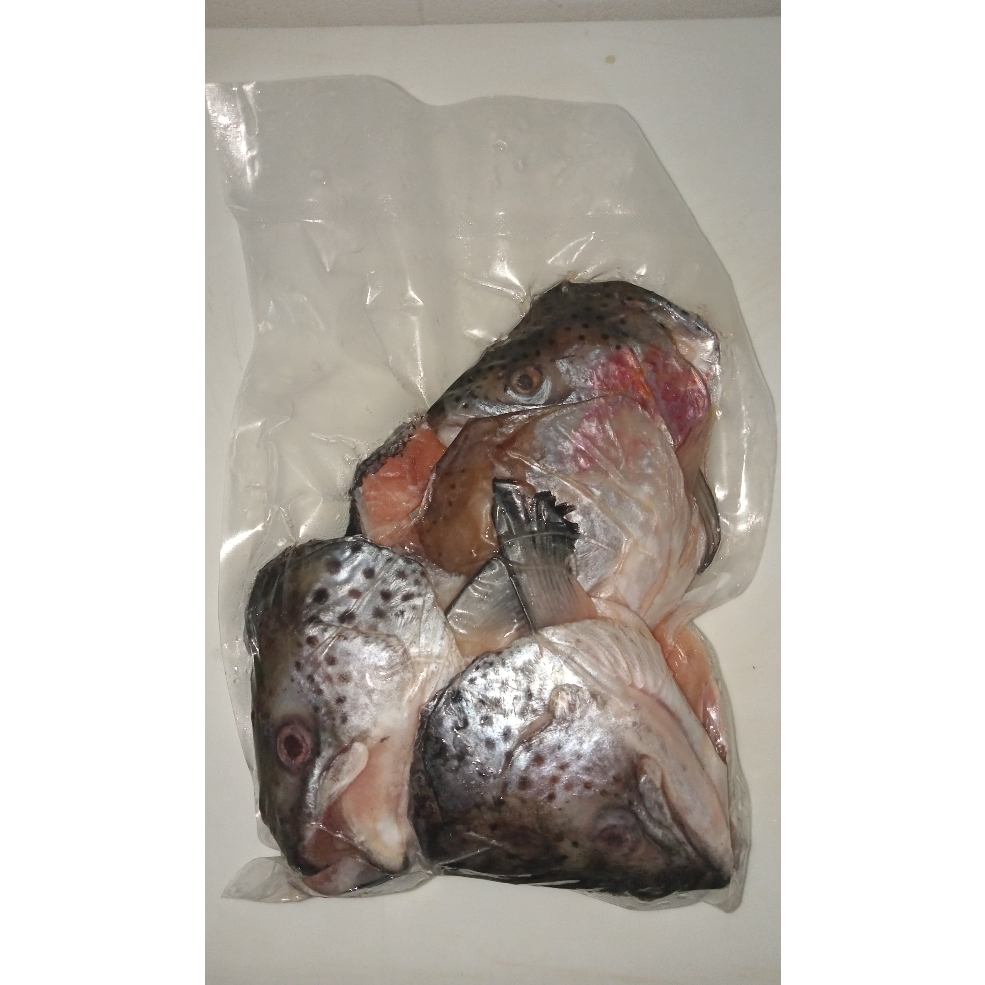 

Kepala Salmon Belah 1kg