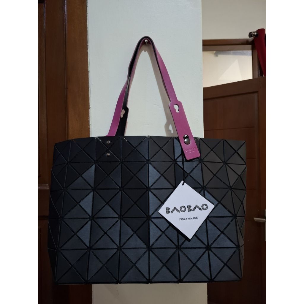 Tas Wanita Baobao Issey Miyake
