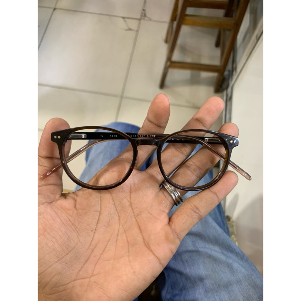 kacamata TED BAKER original Second mulus 100% pasti puas.
