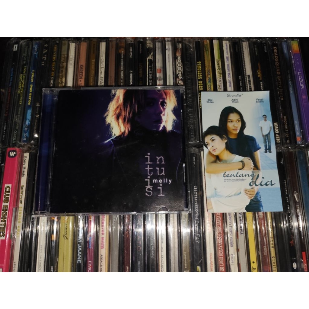 CD Melly Goeslaw - Intuisi (Gold Disc)