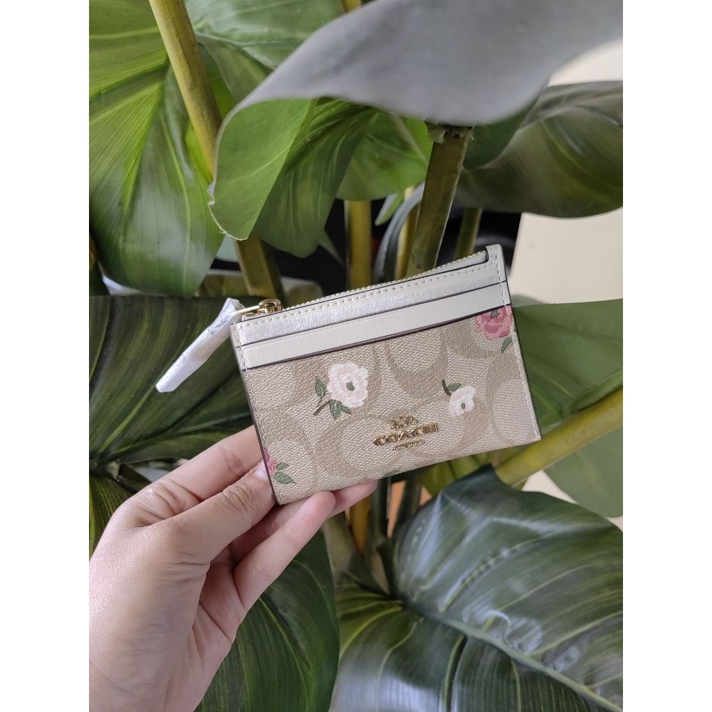 Card case coach white flower