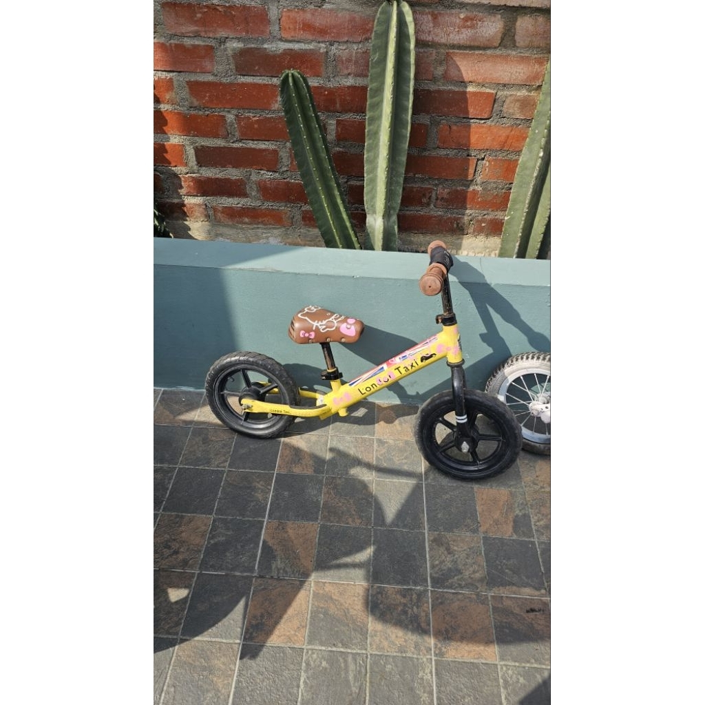 balance bike london taxi preloved kuning