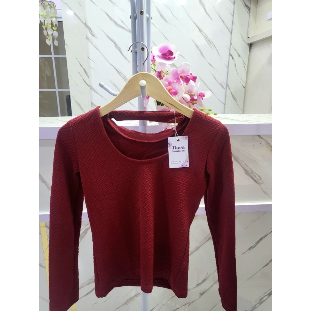 Kaos Lengan Panjang Merah