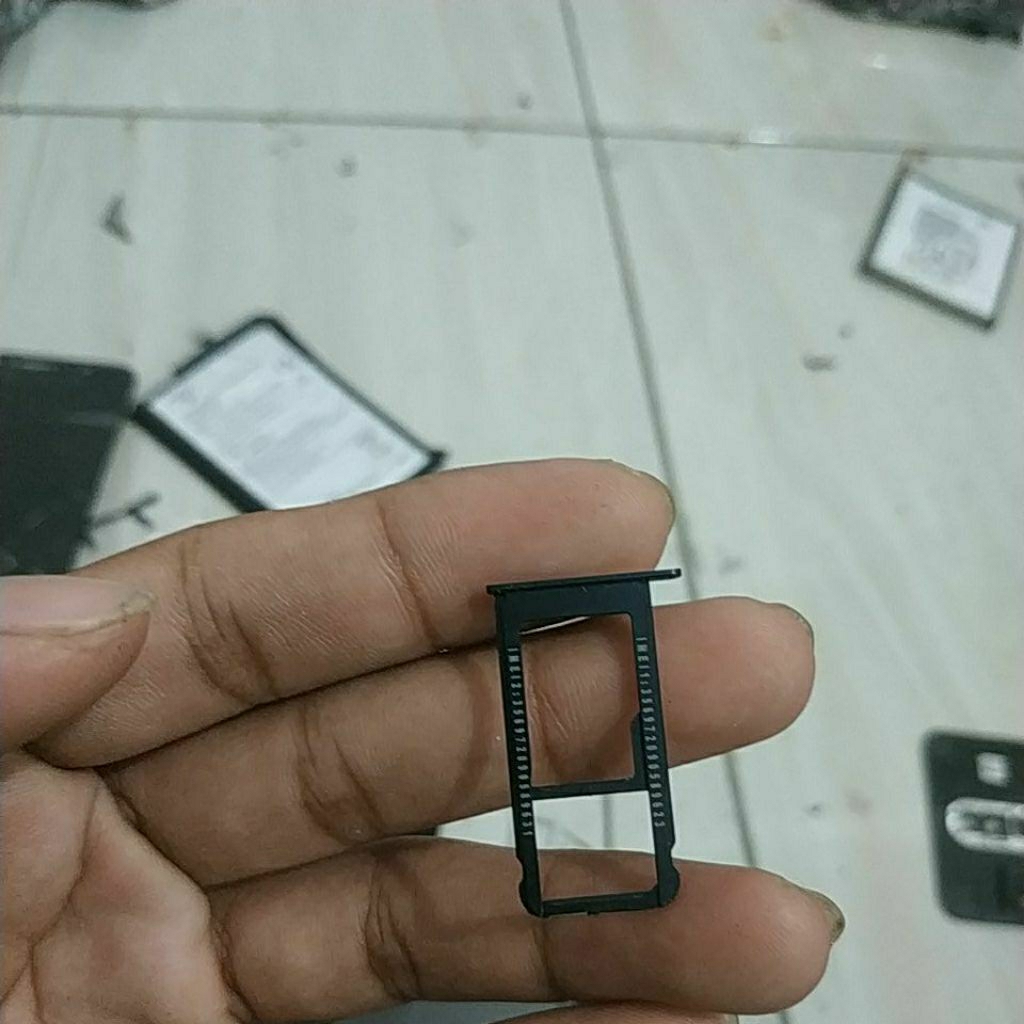 Simtray bekas Nokia 6.1 plus