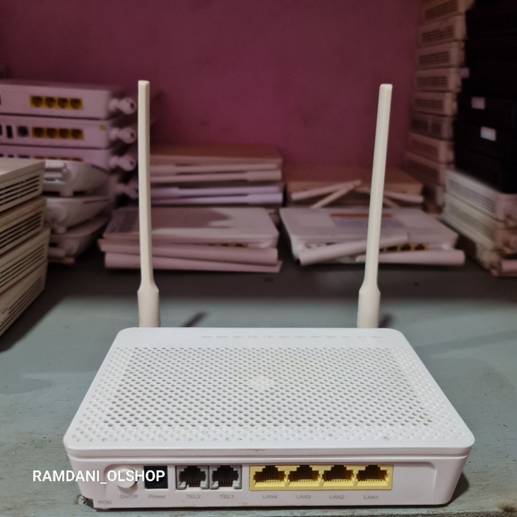 Huawei HG8245H5 dan Hg8245H plus adaptor