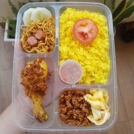 

Hampers ulang tahun anak/souvenir ulang tahun anak/ nasi kuning acara ulang tahun anak/nasi box ulang tahun anak/Paket makanan ulang tahun anak