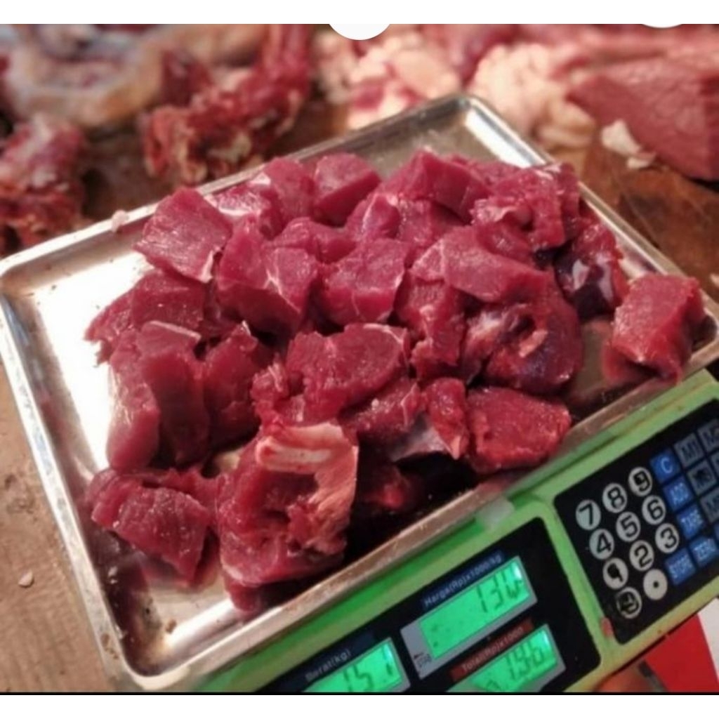 

daging sapi bagian paha (potong semur/rendang) 1kg