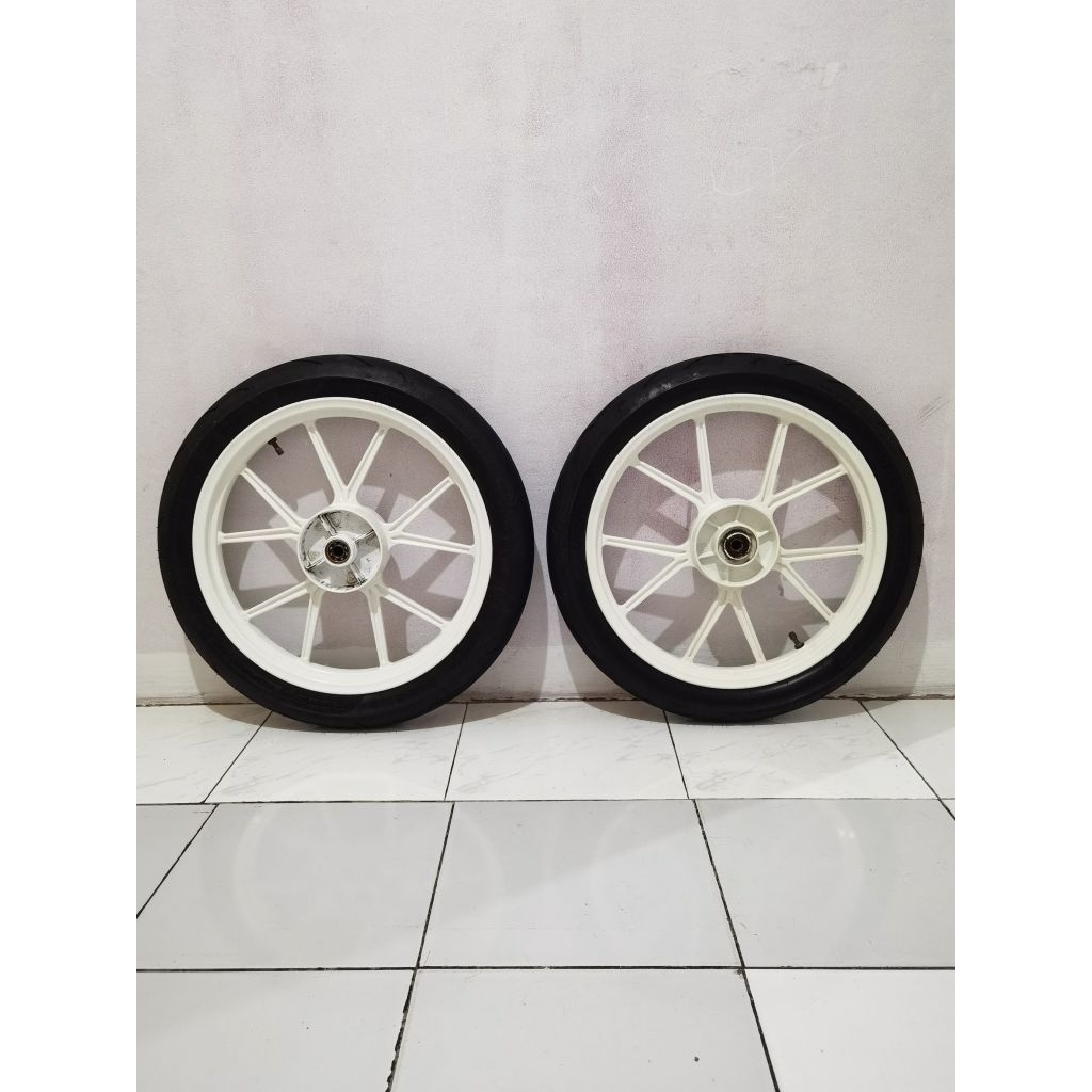 VELG NOZ VROSSI JUPITER MX NEW SET BAN PIRELLI DIABLO ROSSO CORSA II LIKE NEW