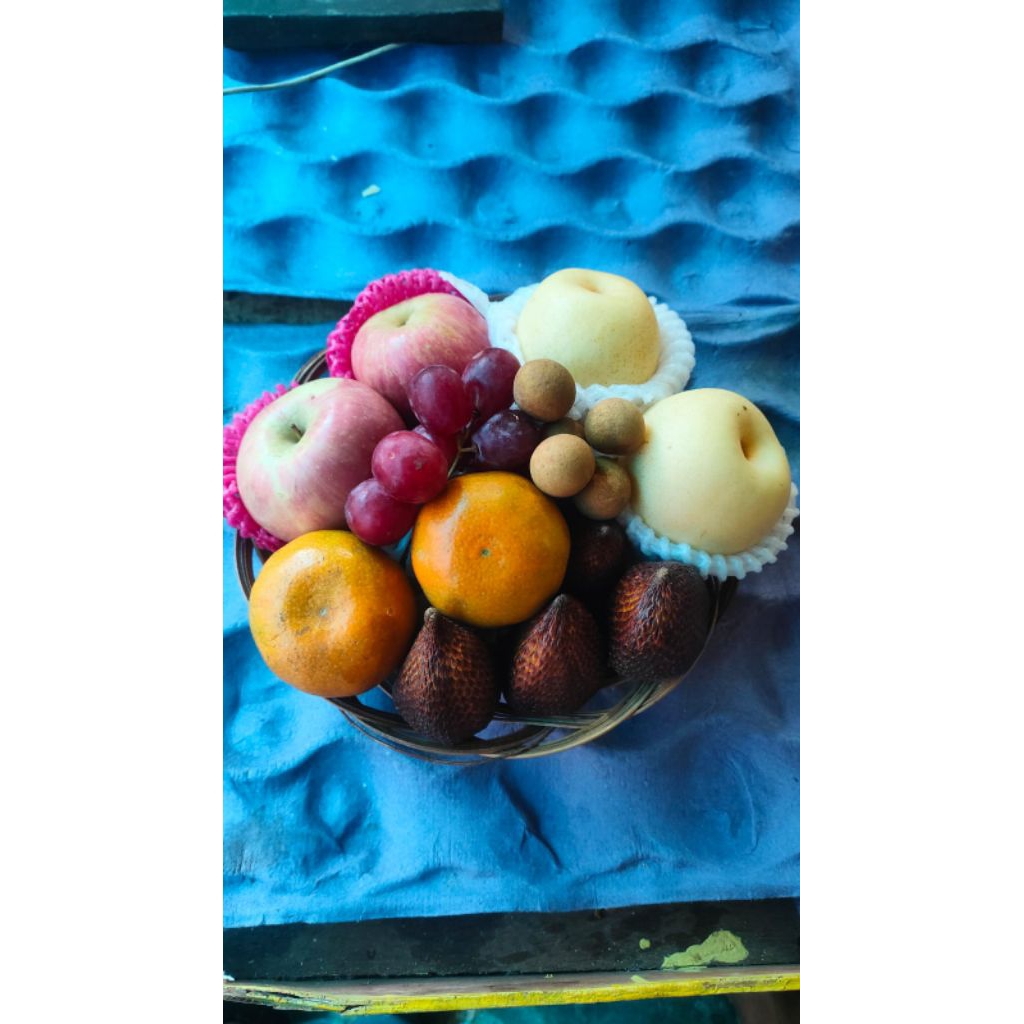 

Parcel buah