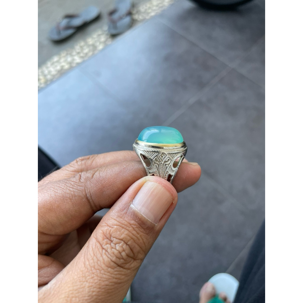 cicin batu akik calsendoni