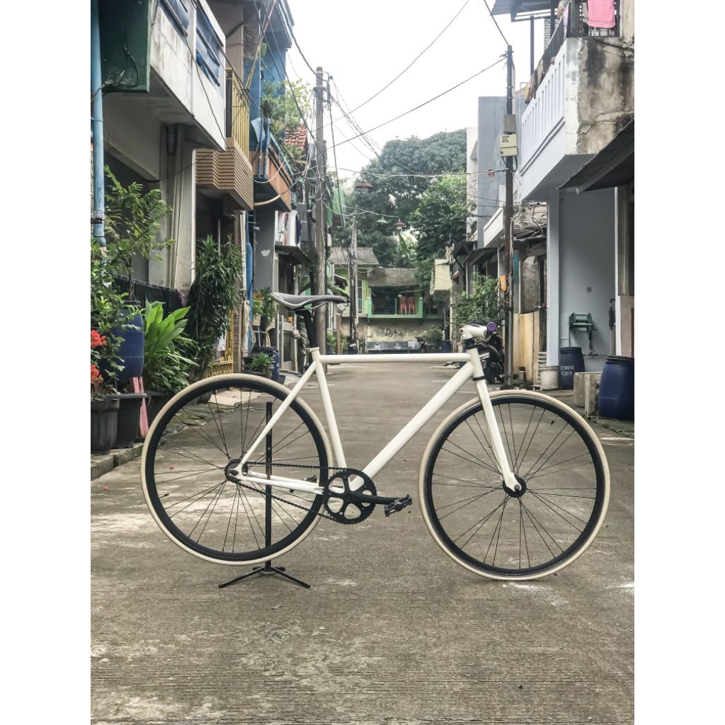 Sepeda Fixie united Soloist 02