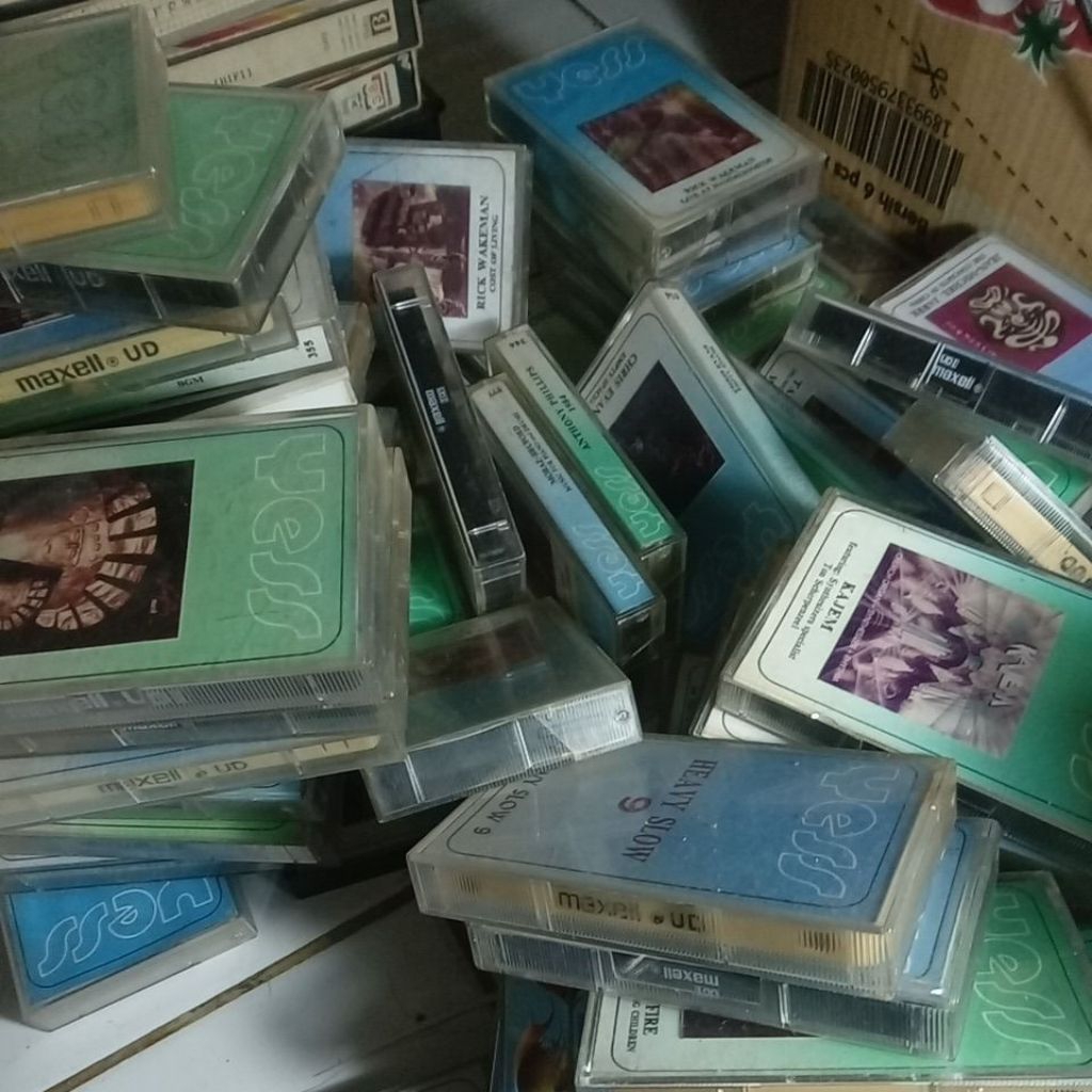 CUCI STOK KASET PITA YESS  COLLECTION