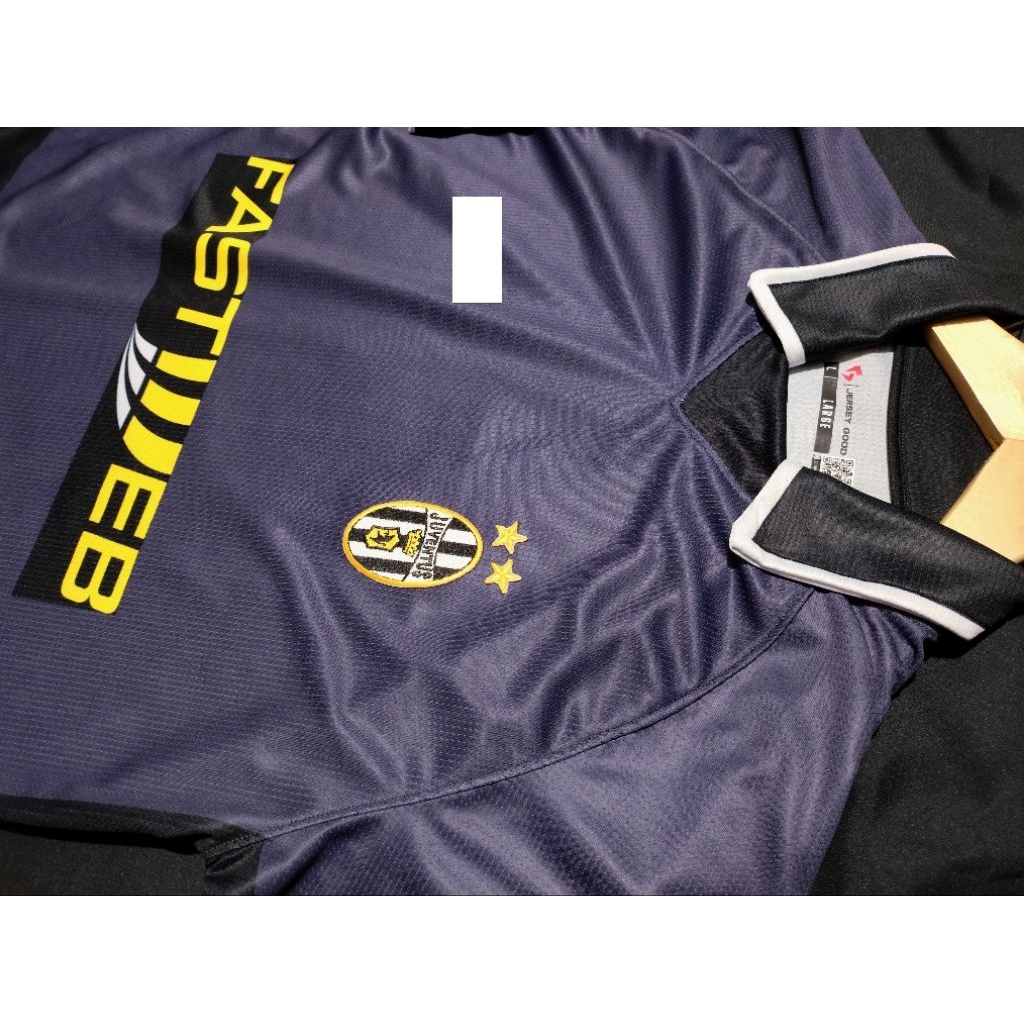 JERSEY RETRO JUVENTUS 2002-03 [CUSTOM PREMIUM]