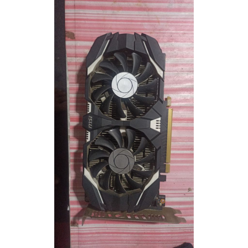 GTX 1050 TI 4 GB (Bekas minus)