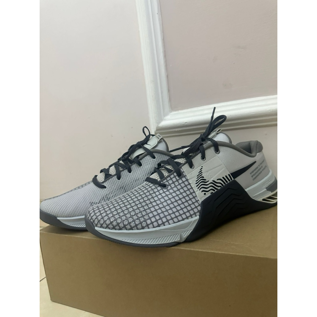 Nike Metcon 8 (second seperti baru) size 44,5