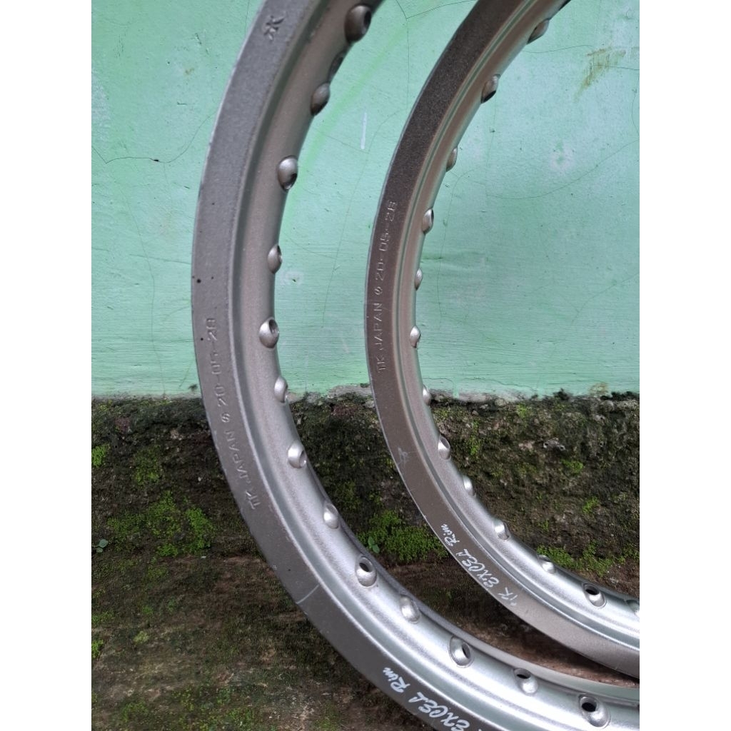 tk excel rim warna titanium gray original ukuran 185/185-17