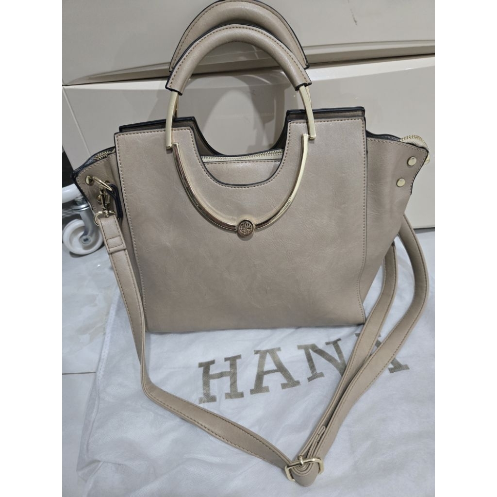 Hana original shoulder / hand bag - secondhand - Like New