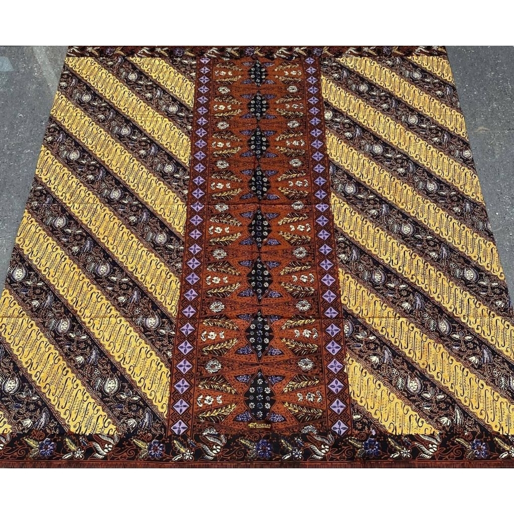 Sarung Batik Mannan Semi Tulis Eksklusif