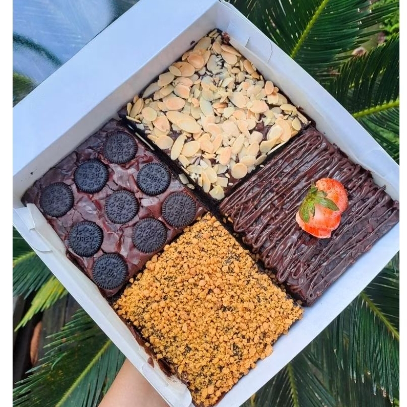 

BROWNIES 20×20 // GIFT // HAMPERS // KUE ULANG TAHUN