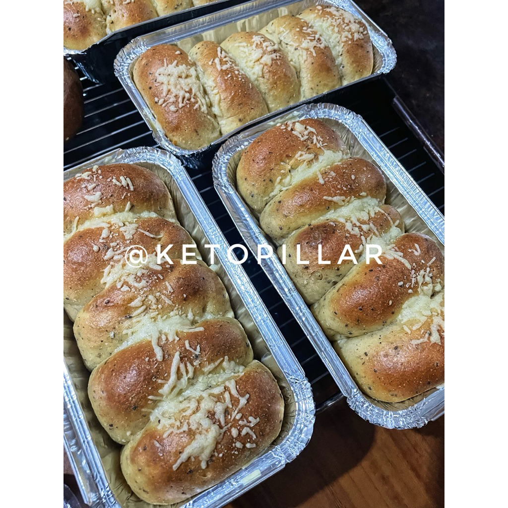 

Roti Sobek Keto Besar Parmesan Herb Garlic
