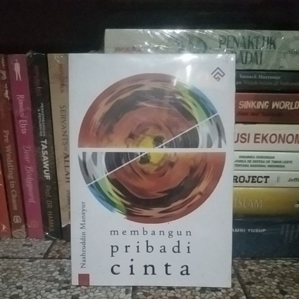 MEMBANGUN PRIBADI CINTA -- Nashruddin Mansyur