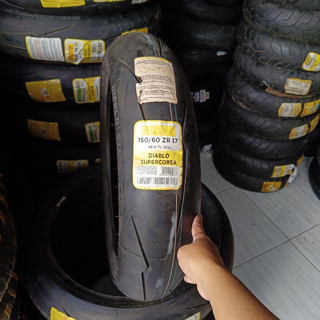 Ban ring 17 150/70 Pirelli Diablo Supercorsa