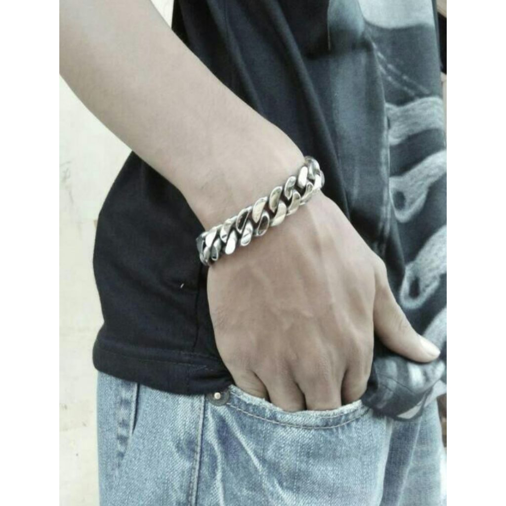 Gelang Rantai Besar Stainless Steel Silverl Gelang Pria cowo macho