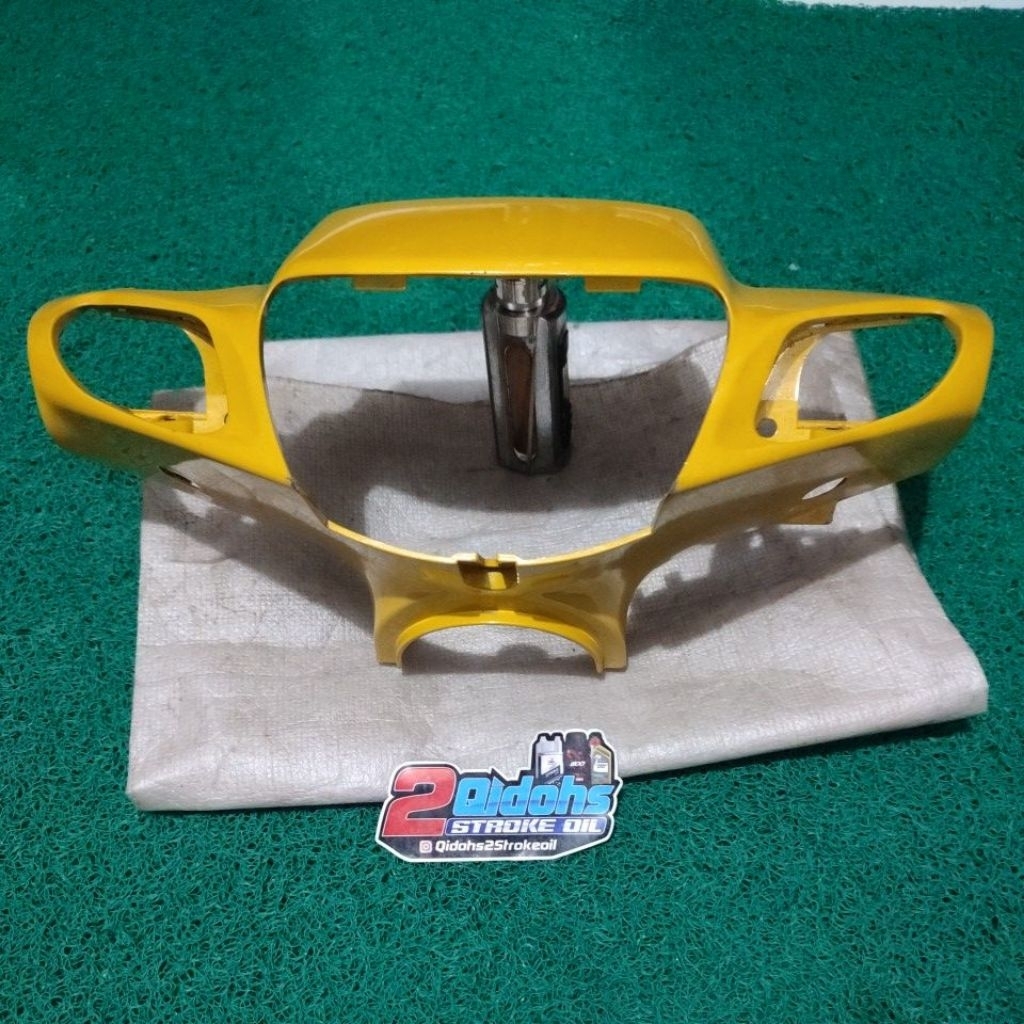 batok lampu depan original yamaha F1zr millenium