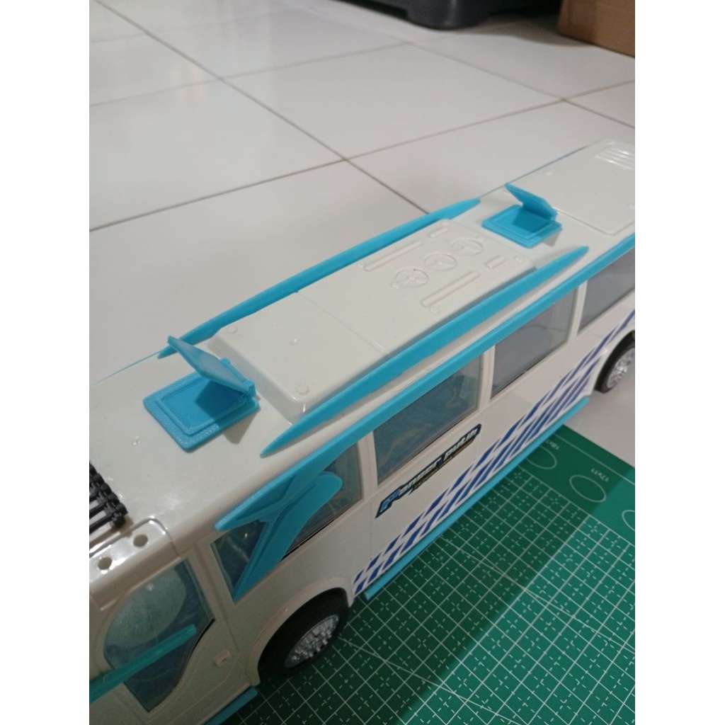 atap / pintu darurat bisa dibuka bus miniatur basuri