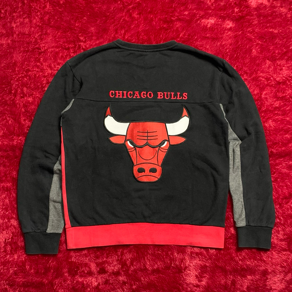 Chicago Bulls Crewneck Three Tone Big Logo Bordir