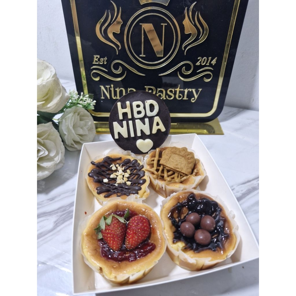 

Burnt Cheesecake Mini Kemasan Hampers