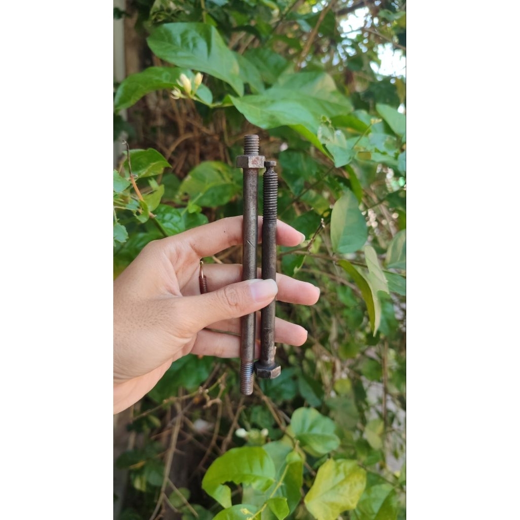 Baut body C70, C700, C800 original