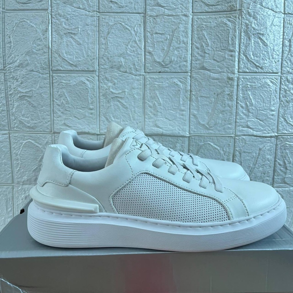 ONLY SIZE 42 BEKAS PAJANGAN SEPATU SKECHERS PRIA SKECHERS RECORD 2.0 HOLLOWS 210762 MARK NASON FULLW