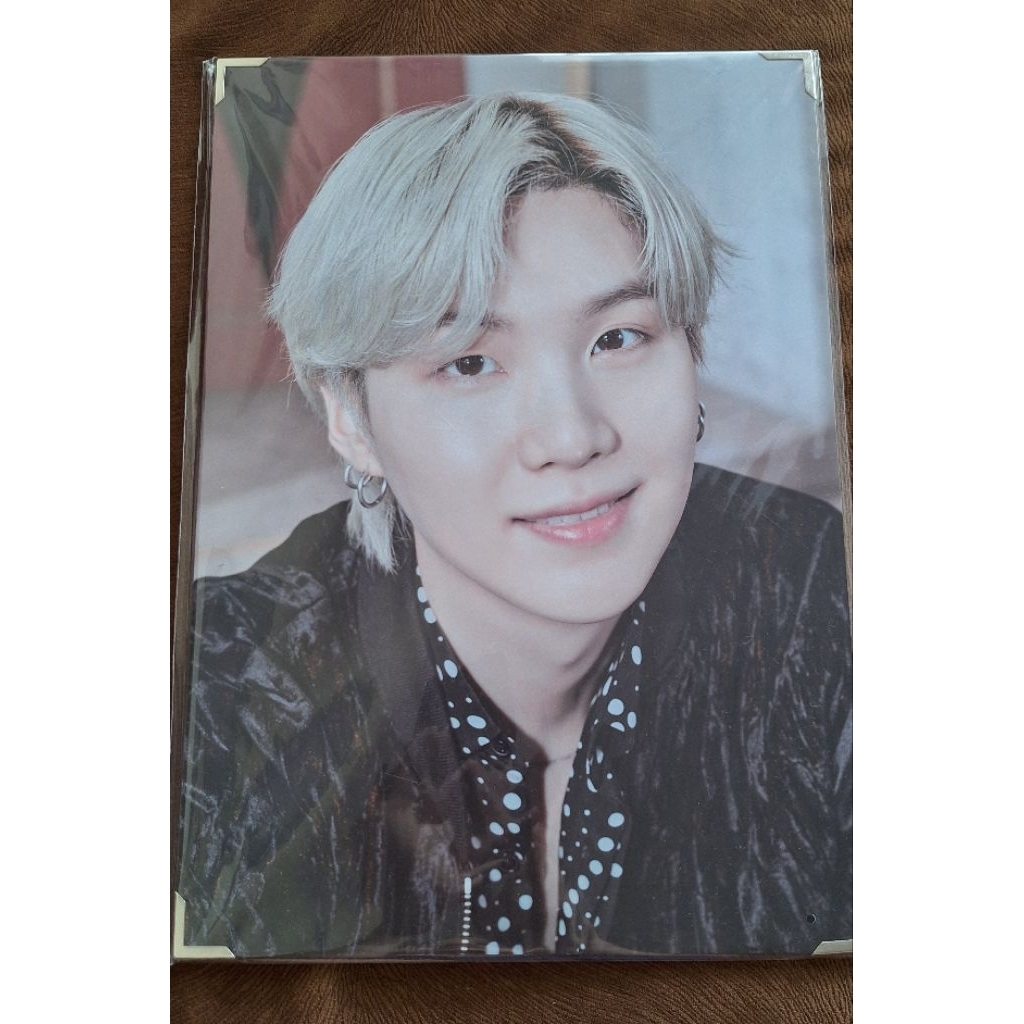 PREMIUM PHOTO SUGA PTD OFFICIAL SEALED