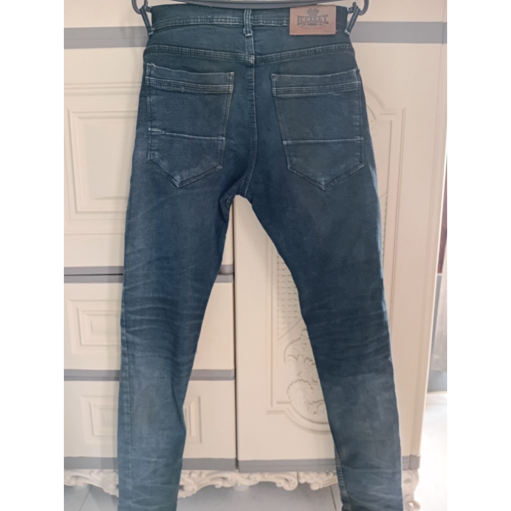 Celana jeans pria PRELOVED