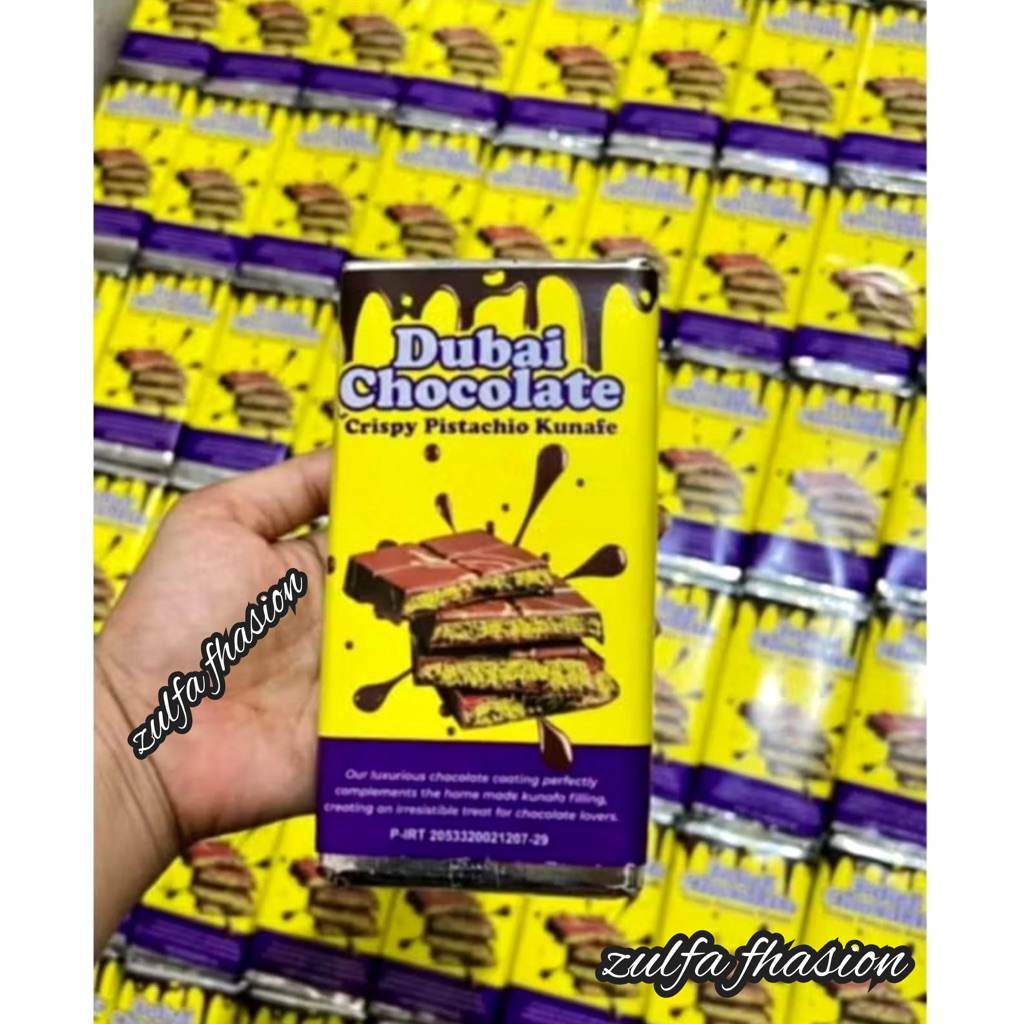 

Chocolate Dubai Kunafe Viral Original Crispy "PISTACHIO KUNAFE" Berat ±145 gr ,Size 16x8 cm ,Coklat Viral Lembut Meleleh Dimulut Food Cocoa Cemilan Makanan Cokelat Terlaris