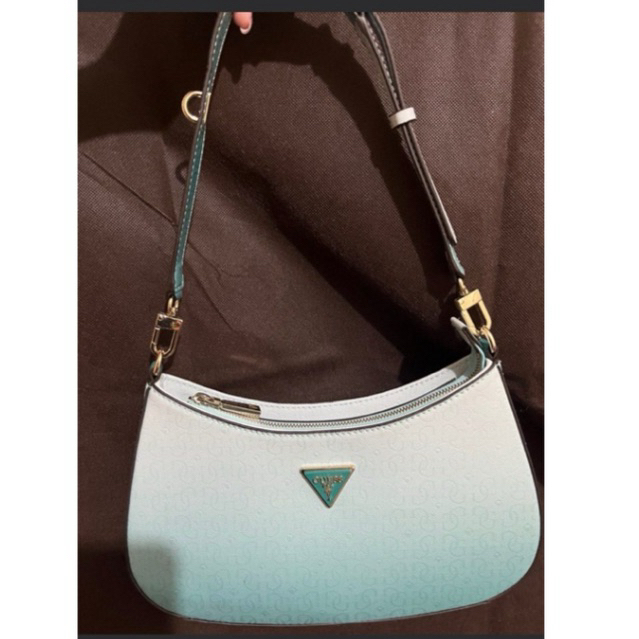 GUESS alexie shoulder bag in tosca