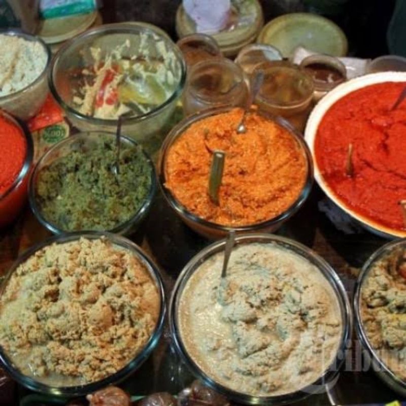 

Bumbu Giling Rendang/Semur/Opor/Gulai/OlesBakar/AyamLengkuas/Kari/Soto/Balado