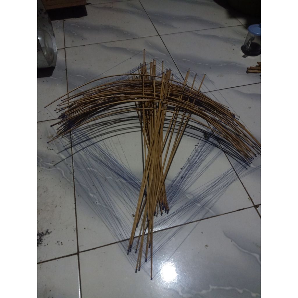 Rangka layang - layang arku