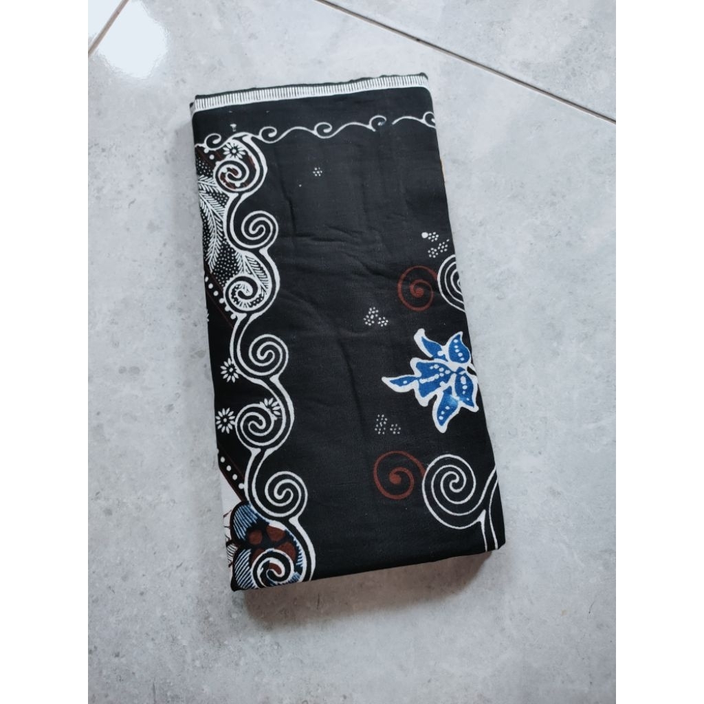 sarung wanita batik pekalongan