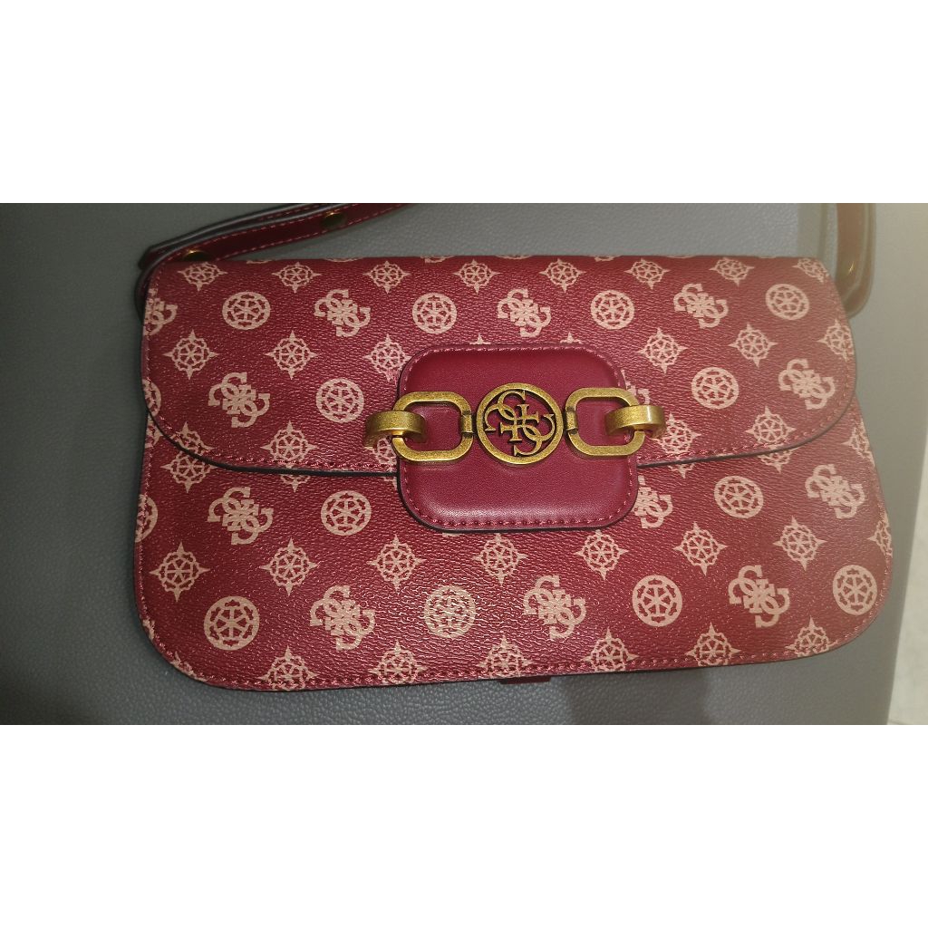 Ready - Preloved - Tas Branded Guess - Warna Merah Maroon