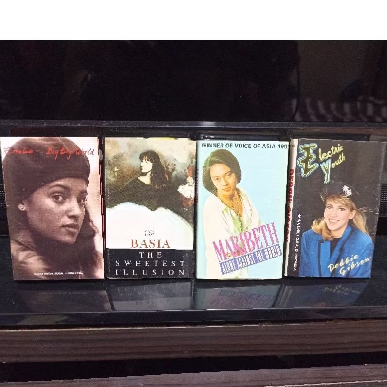 kaset tape pita cover mulus Emilia Basia Maribeth Debbie gibson