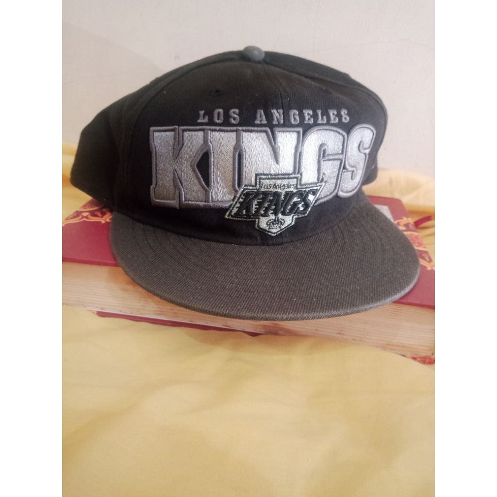 topi la kings nhl 47 brand