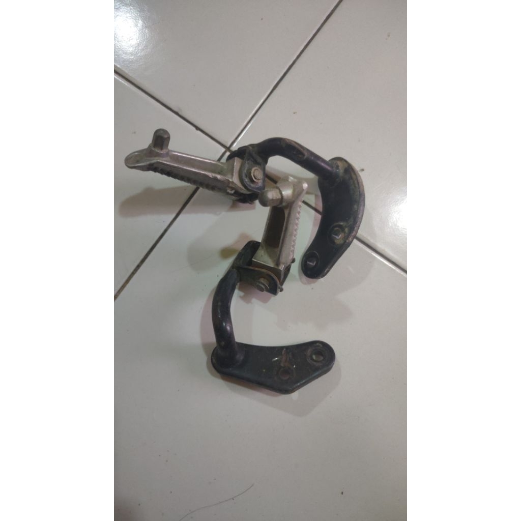 step Depan satria fu injeksi