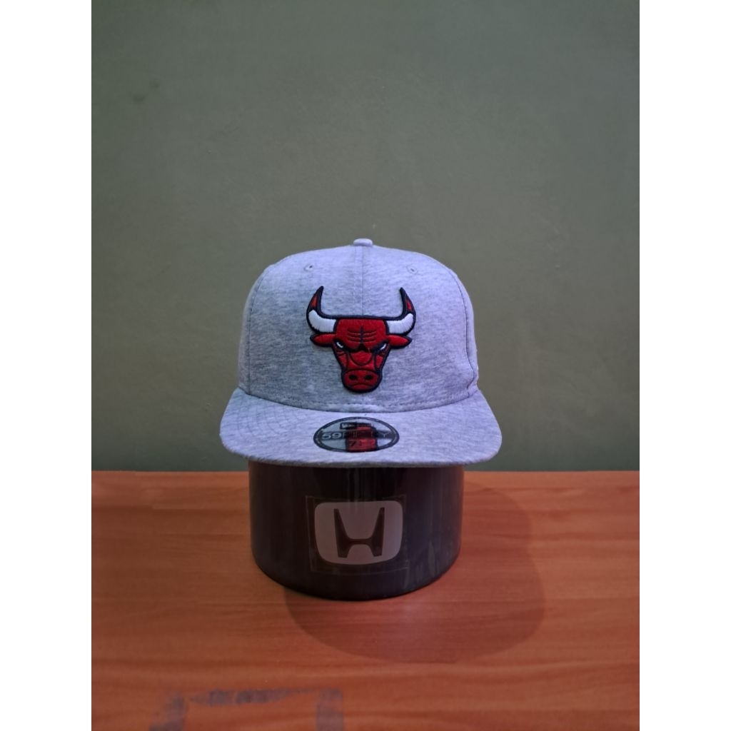 Topi New Era 59fifty NBA Chicago Bulls 7 1/4 fitted prel0v3d