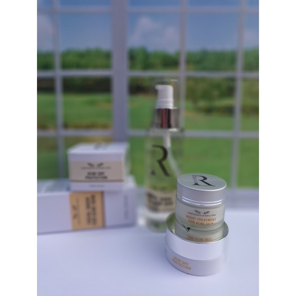Rahmie Clinic Health & Beauty Center Paket Basic Acne (produk baru) Untuk Wajah Berjerawat dan Bermi