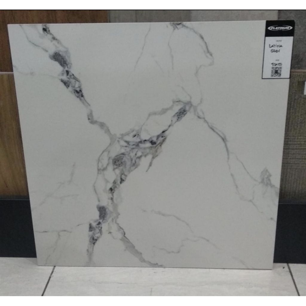 keramik lantai kamar tidur ruang tamu teras rumah PLATINUM 50x50 LATINA GREY marble grey black gloss